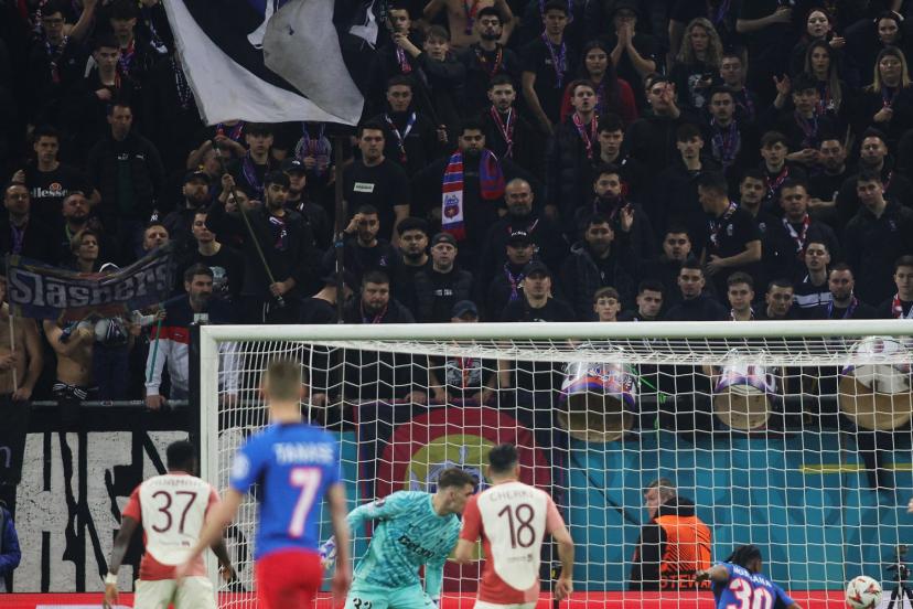 Le but de Nicolas Tagliafico (OL) contre le FCSB en vidéo