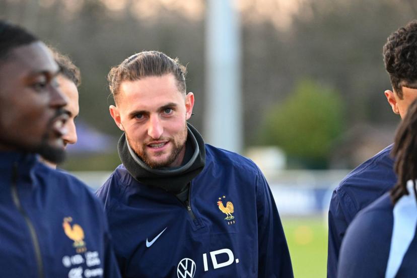 Les Bleus au soutien de la famille Rabiot