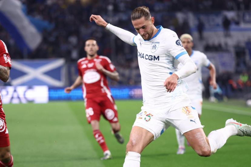« Je suis top 3 des milieux de terrain de Ligue 1 cette saison et je ne suis pas 3e », estime Adrien Rabiot, après sa saison avec l’OM